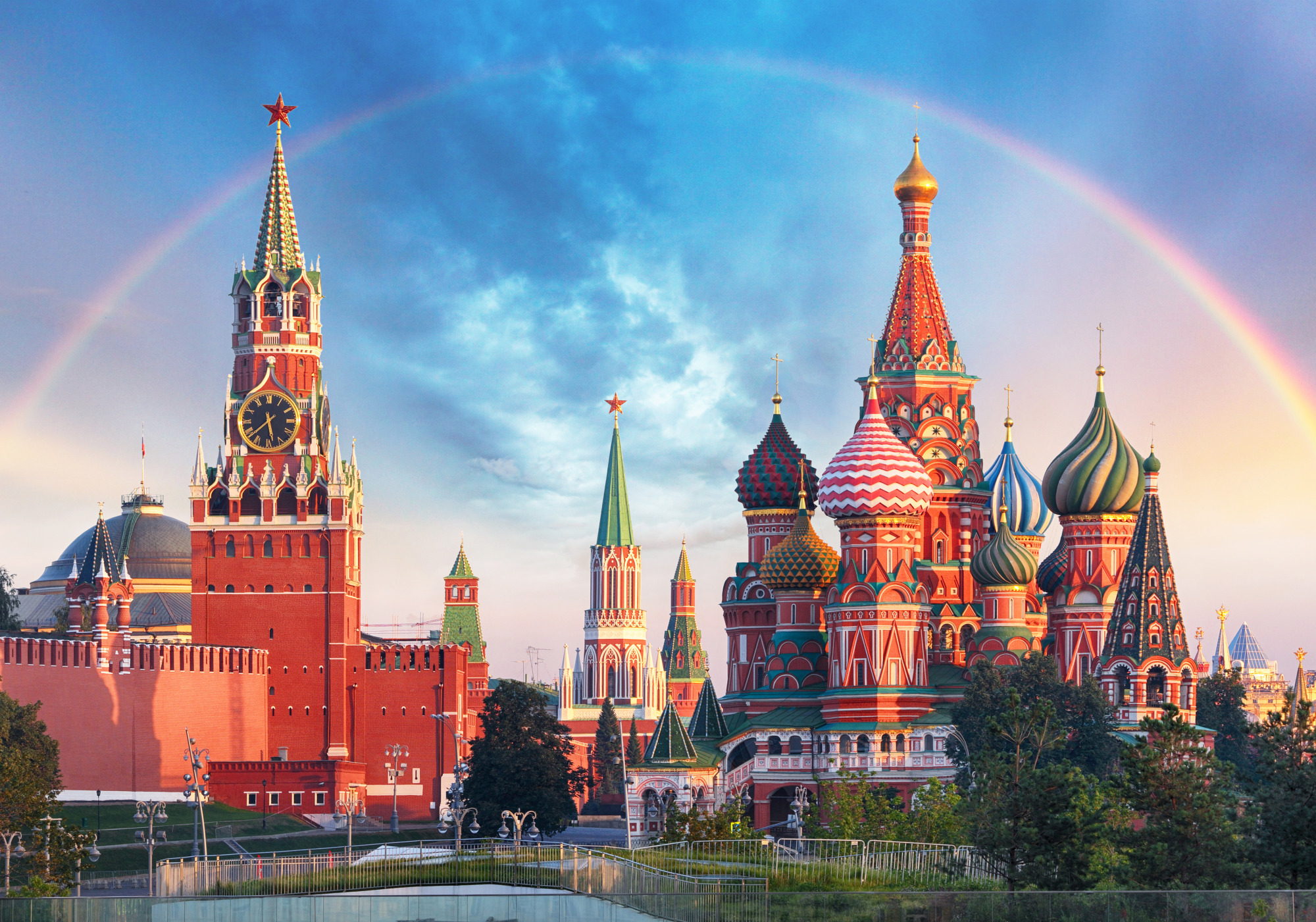 Photomural Rainbow Over The Kremlin In Moscow